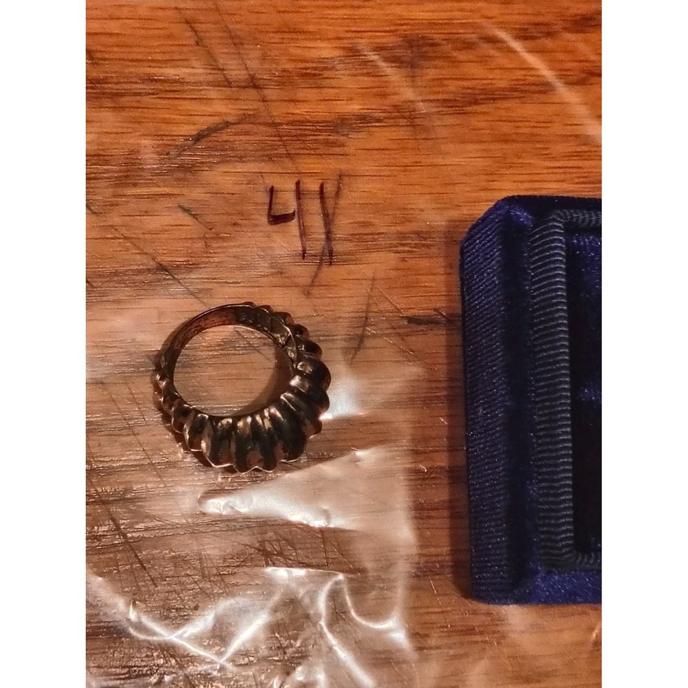 925 Vintage Tone Ribbed Dome Ring Womens Size 7.5 Fluted Statement Band